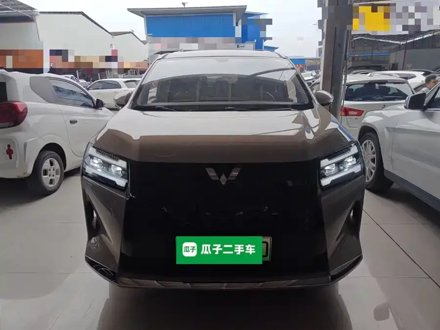 Wuling Starlight 730 New Energy