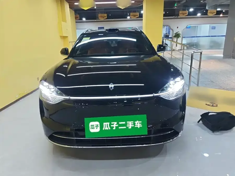AITO Wenjie M9