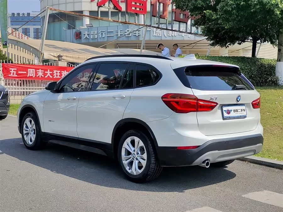 BMW X1