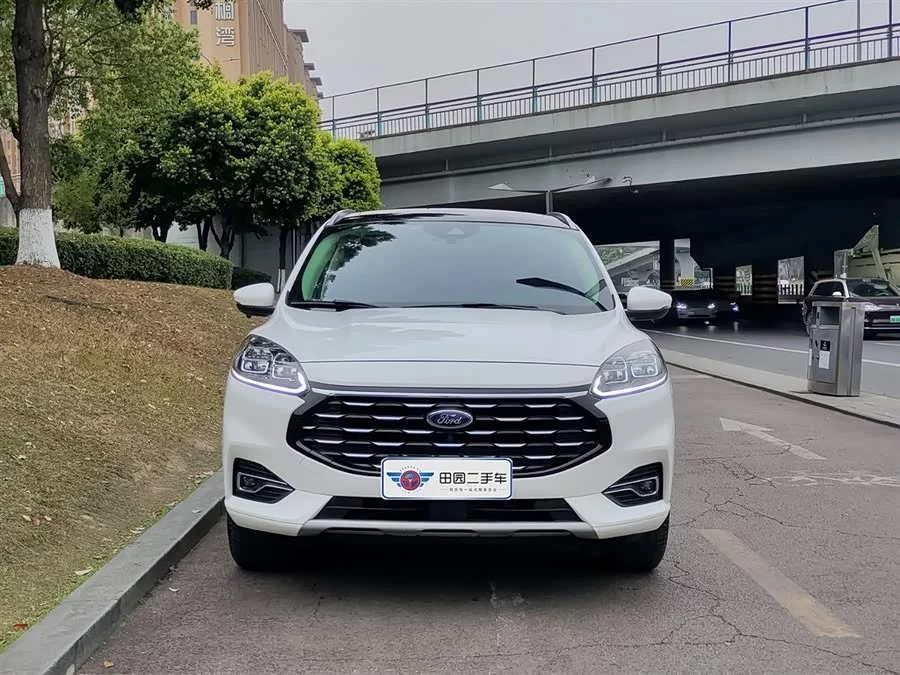 Ford Edge