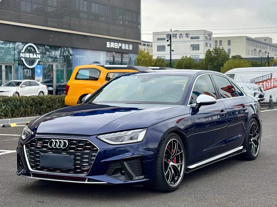 Audi S4