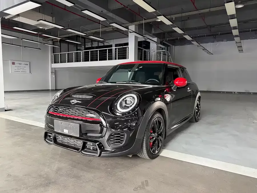 MINI JCW