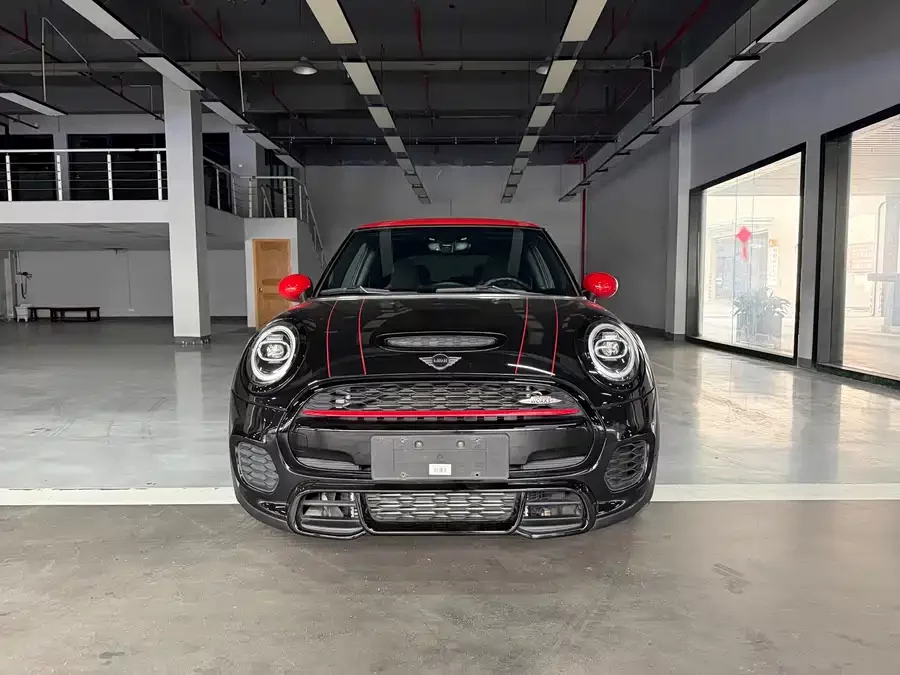 MINI JCW