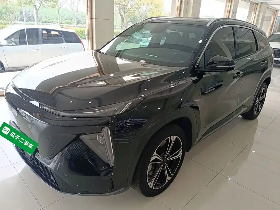 Geely Galaxy L7