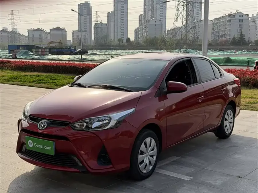 Toyota YARiS L Enjoy