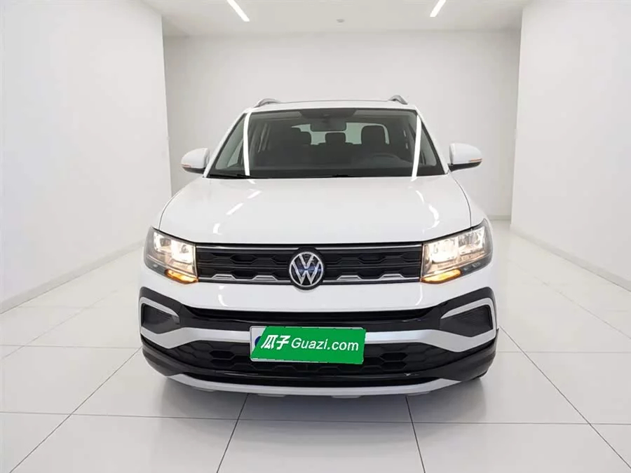 Volkswagen T-Cross (Tukai)