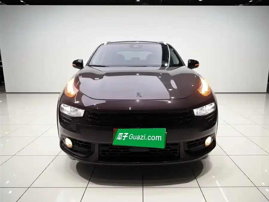 Lynk & Co 02