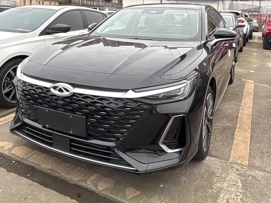 Chery Arrizo 8