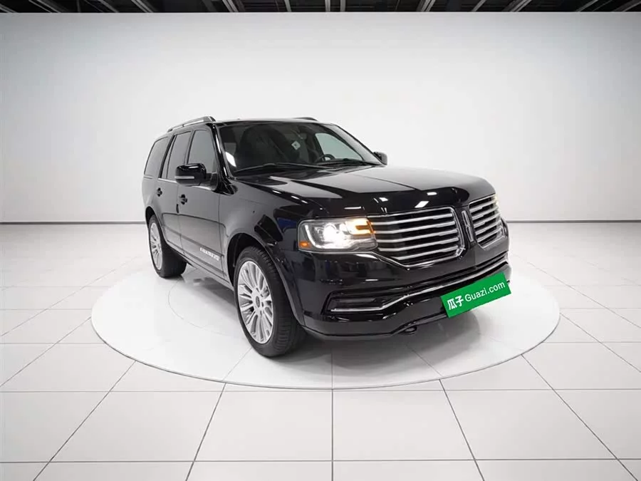 Lincoln Navigator