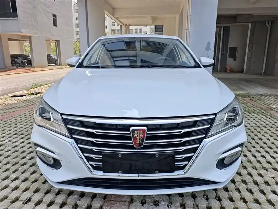Roewe i5