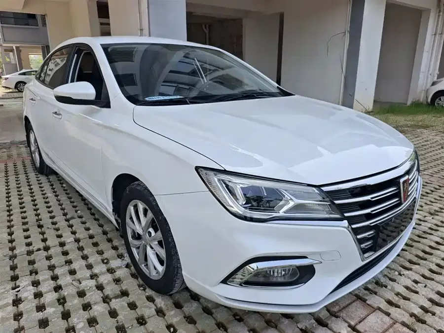 Roewe i5