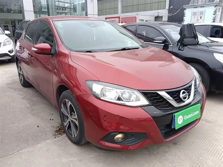 Nissan Tiida