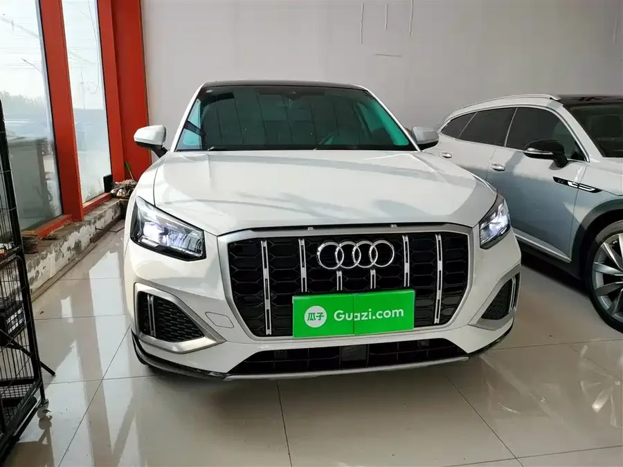 Audi Q2L