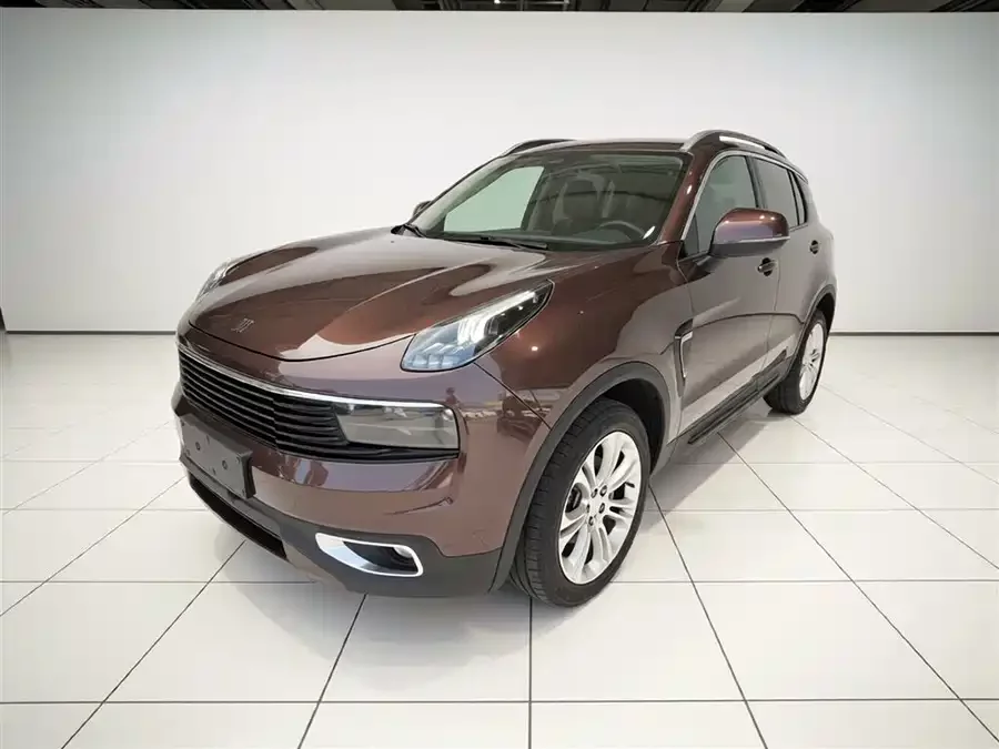 Lynk & Co 01