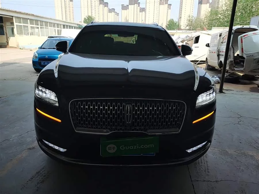 Lincoln Navigator