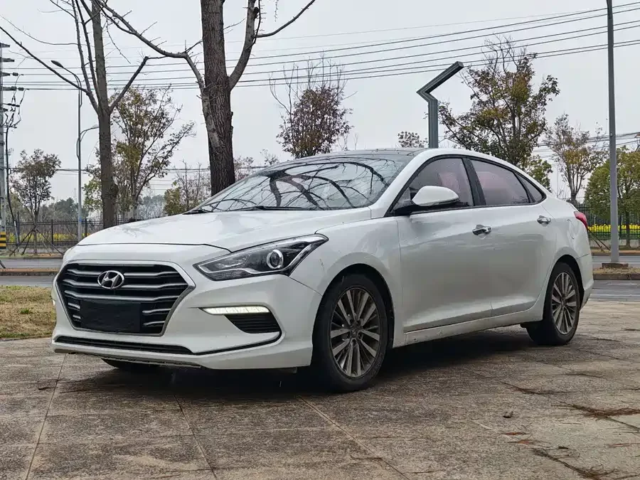 Hyundai Mistra