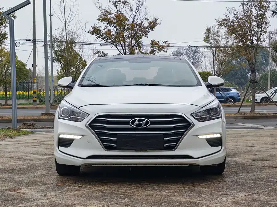 Hyundai Mistra