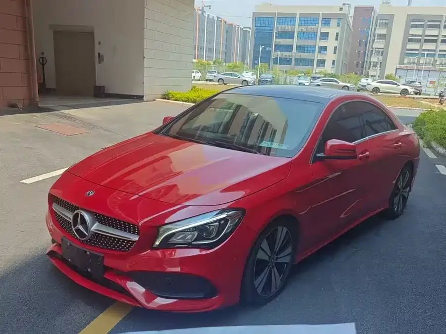 Mercedes-Benz CLA