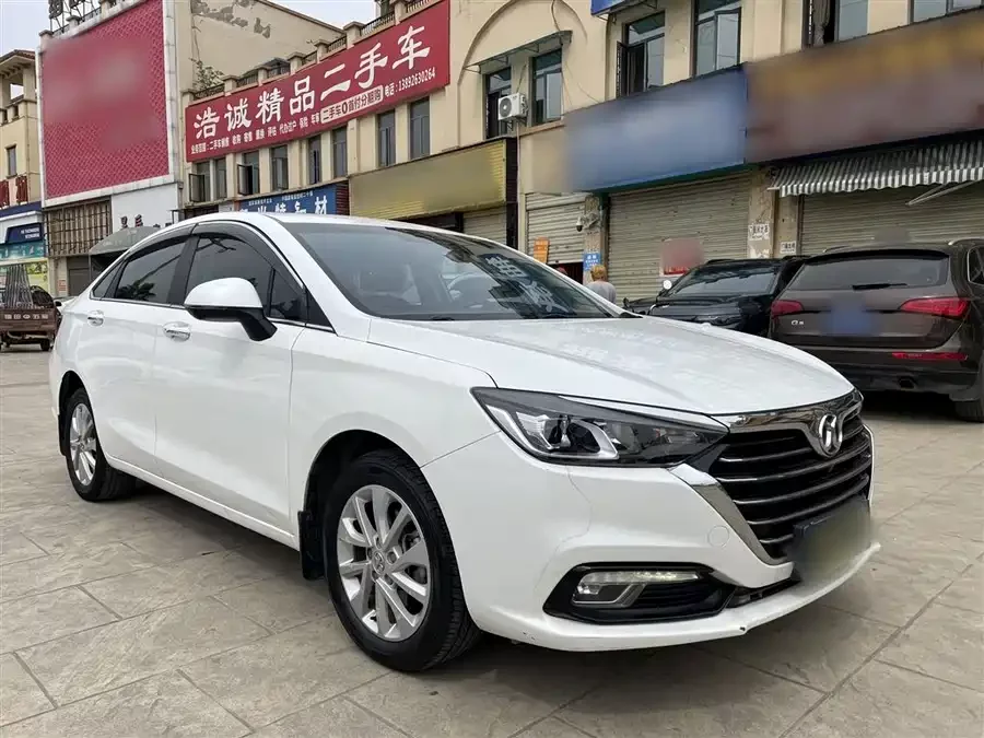 BAIC Saab D50