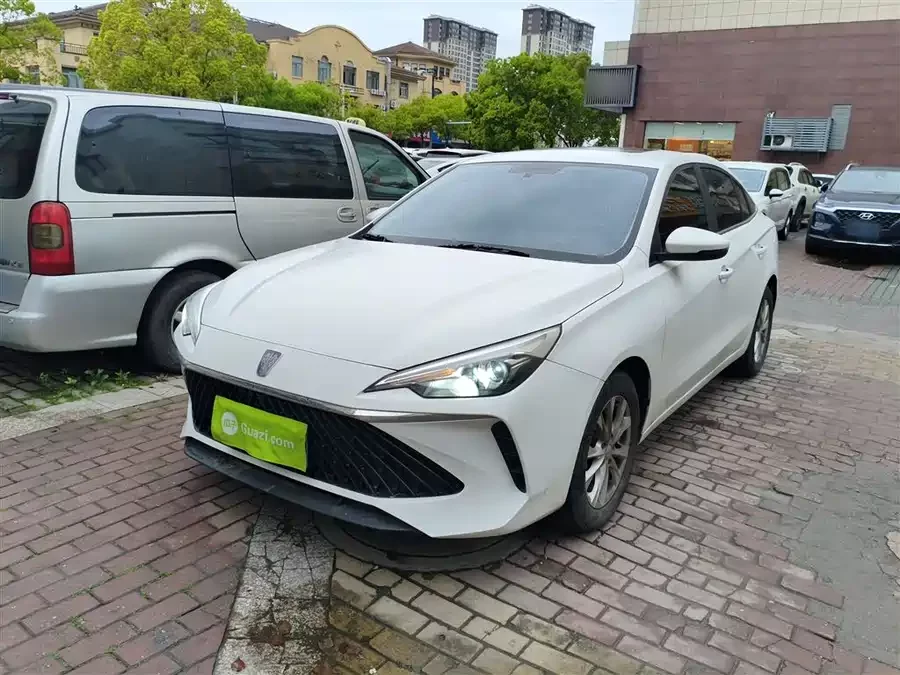 Roewe i5
