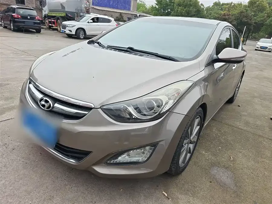 Hyundai Elantra