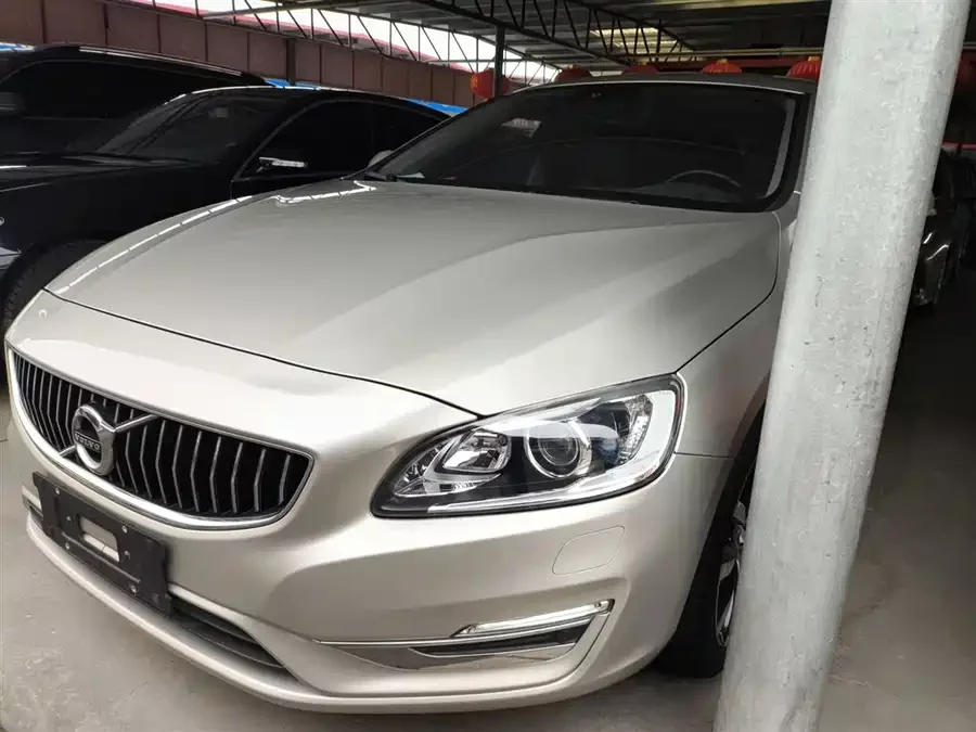 Volvo S60