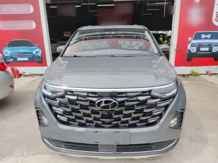 Hyundai Custo