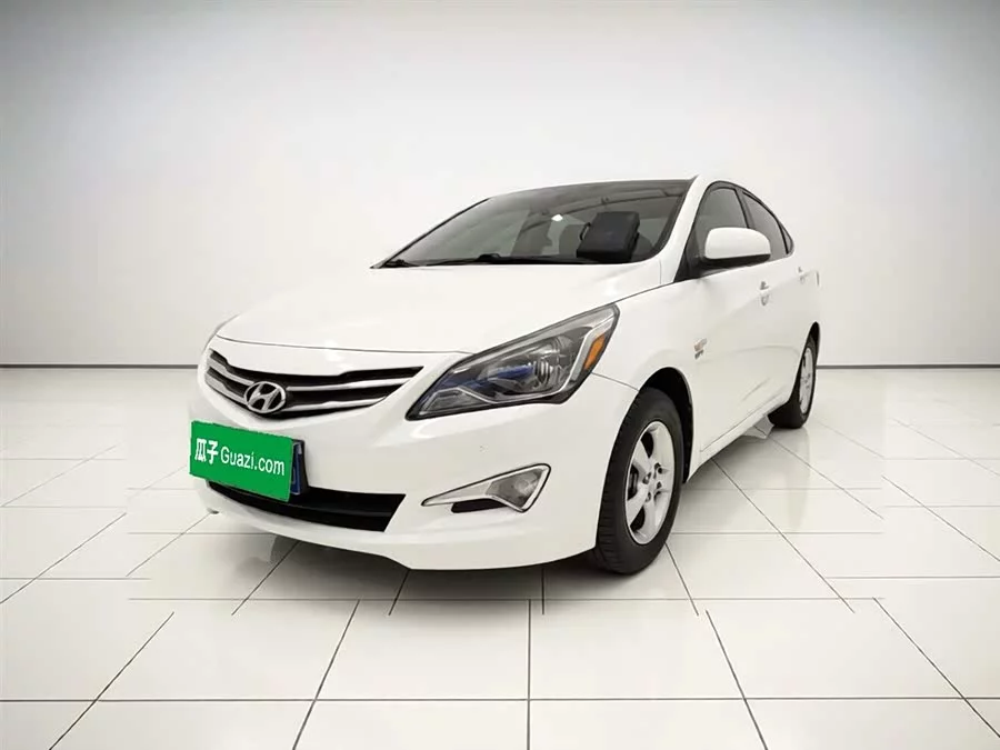 Hyundai Rena