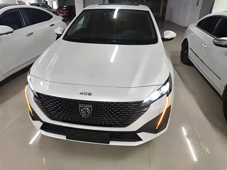Peugeot 408