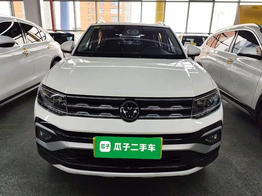 Volkswagen T-Cross (Tukai)
