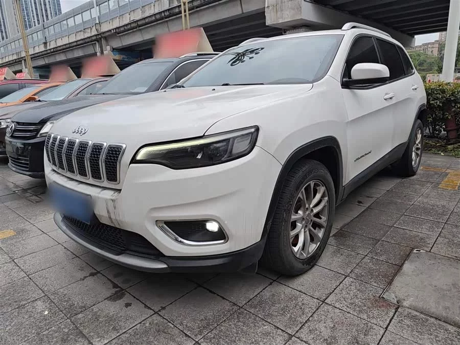 Jeep Cherokee