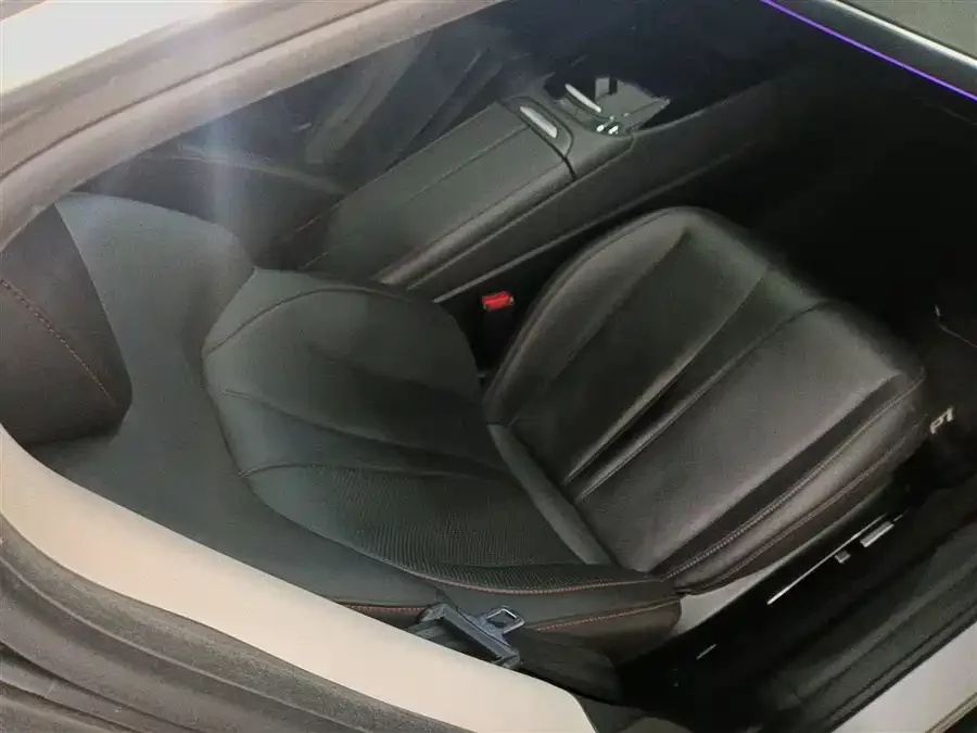 Xpeng P7