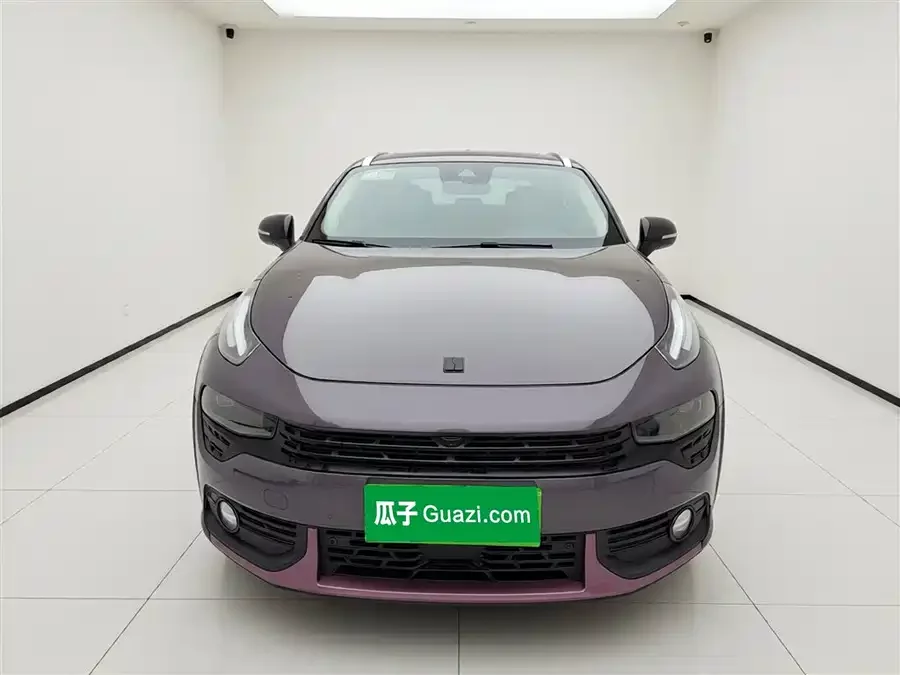 Lynk & Co 02