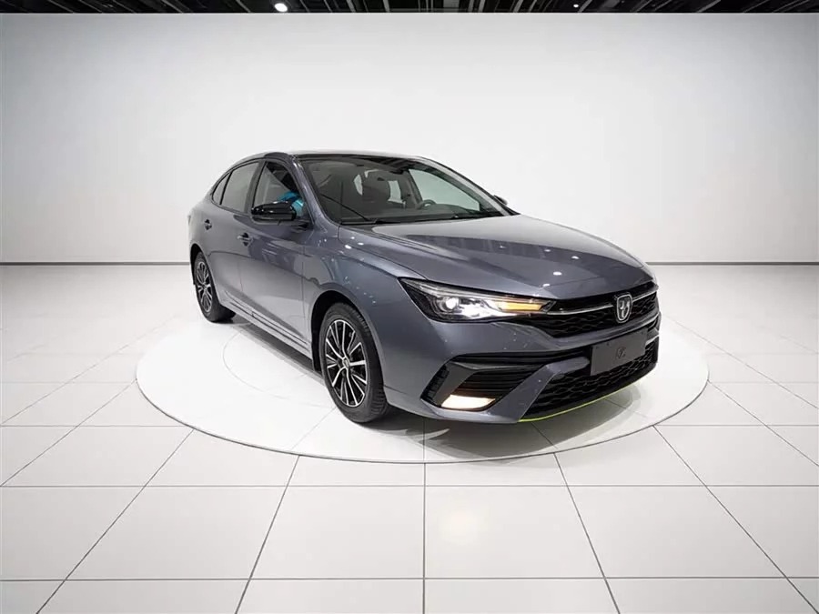 Roewe i5