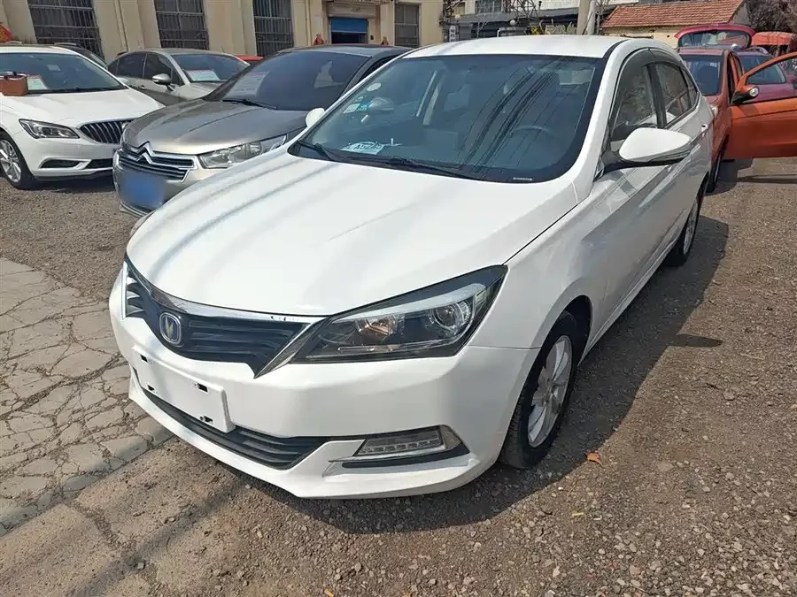 Changan Yuexiang V7