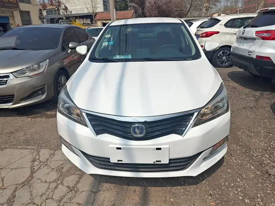Changan Yuexiang V7