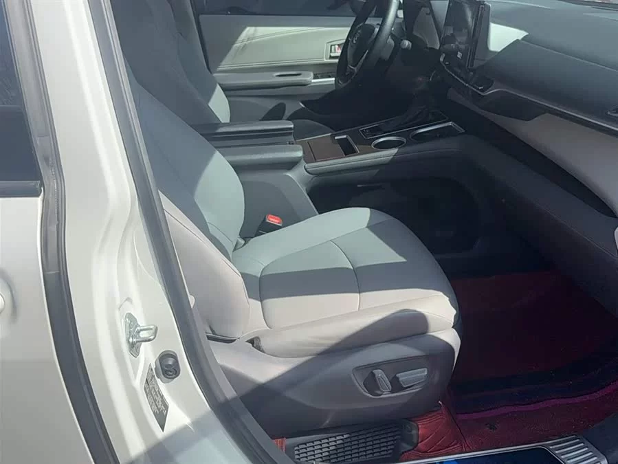 Toyota Granvia
