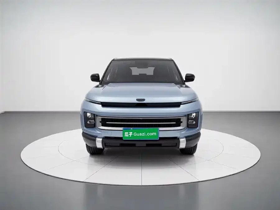Geely ICON