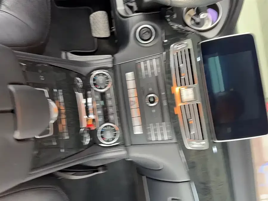 Mercedes Benz CLS