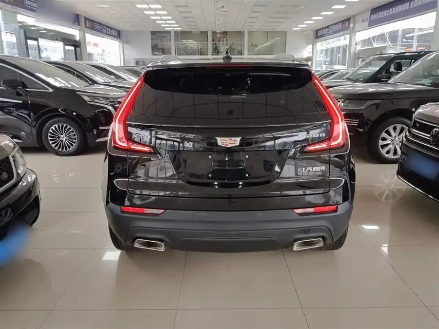 Cadillac XT4