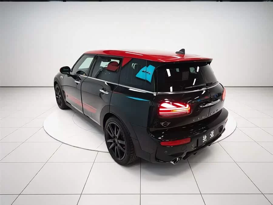 MINI JCW CLUBMAN