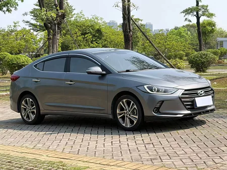 Hyundai elantra
