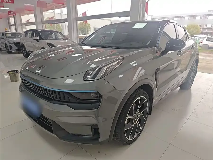 Lynk & Co 05