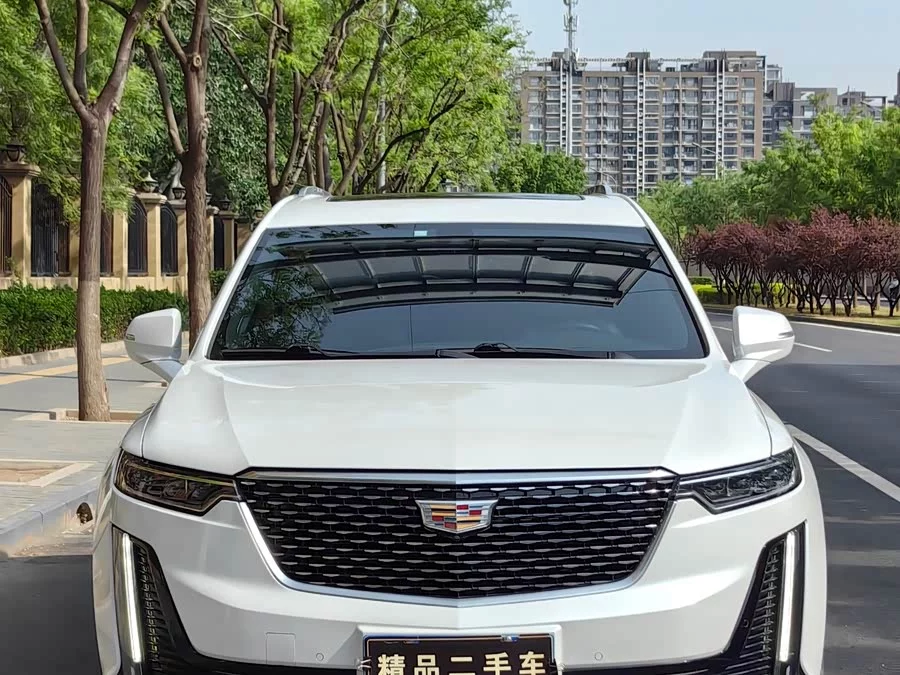 Cadillac XT6