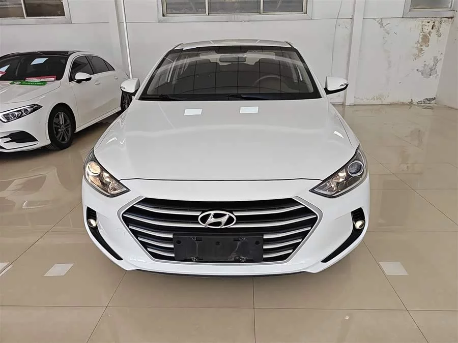 Hyundai elantra