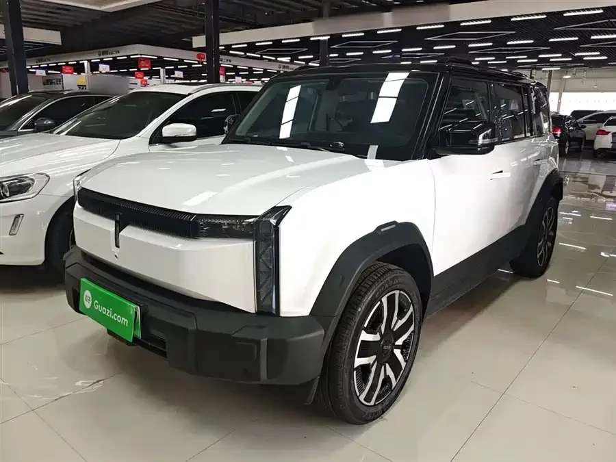 iCAR 03