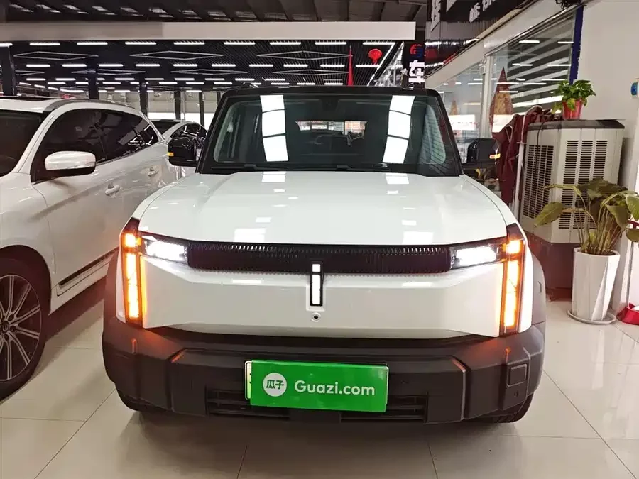 iCAR 03