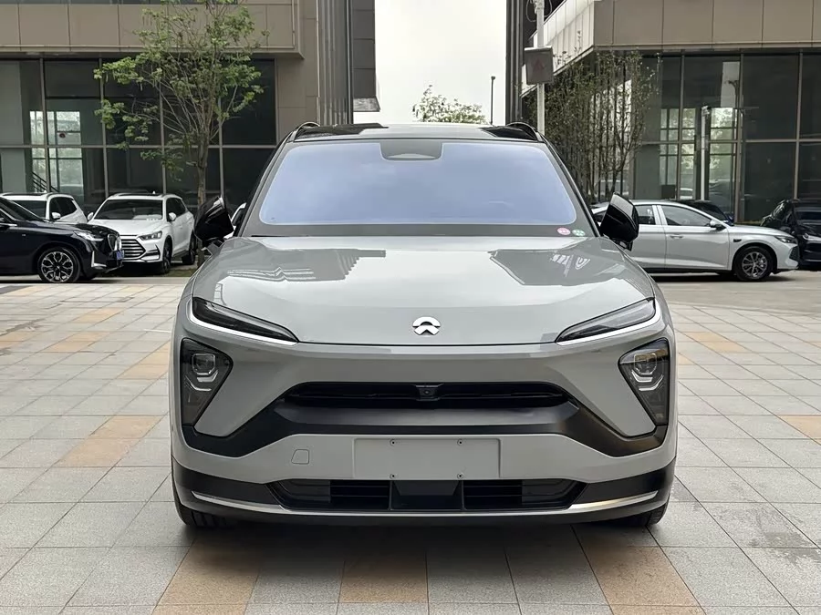 NIO ES6
