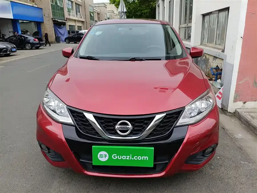 Nissan Tiida
