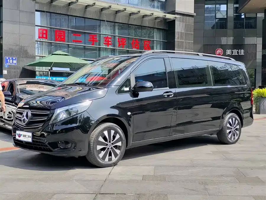 Mercedes Benz Vito
